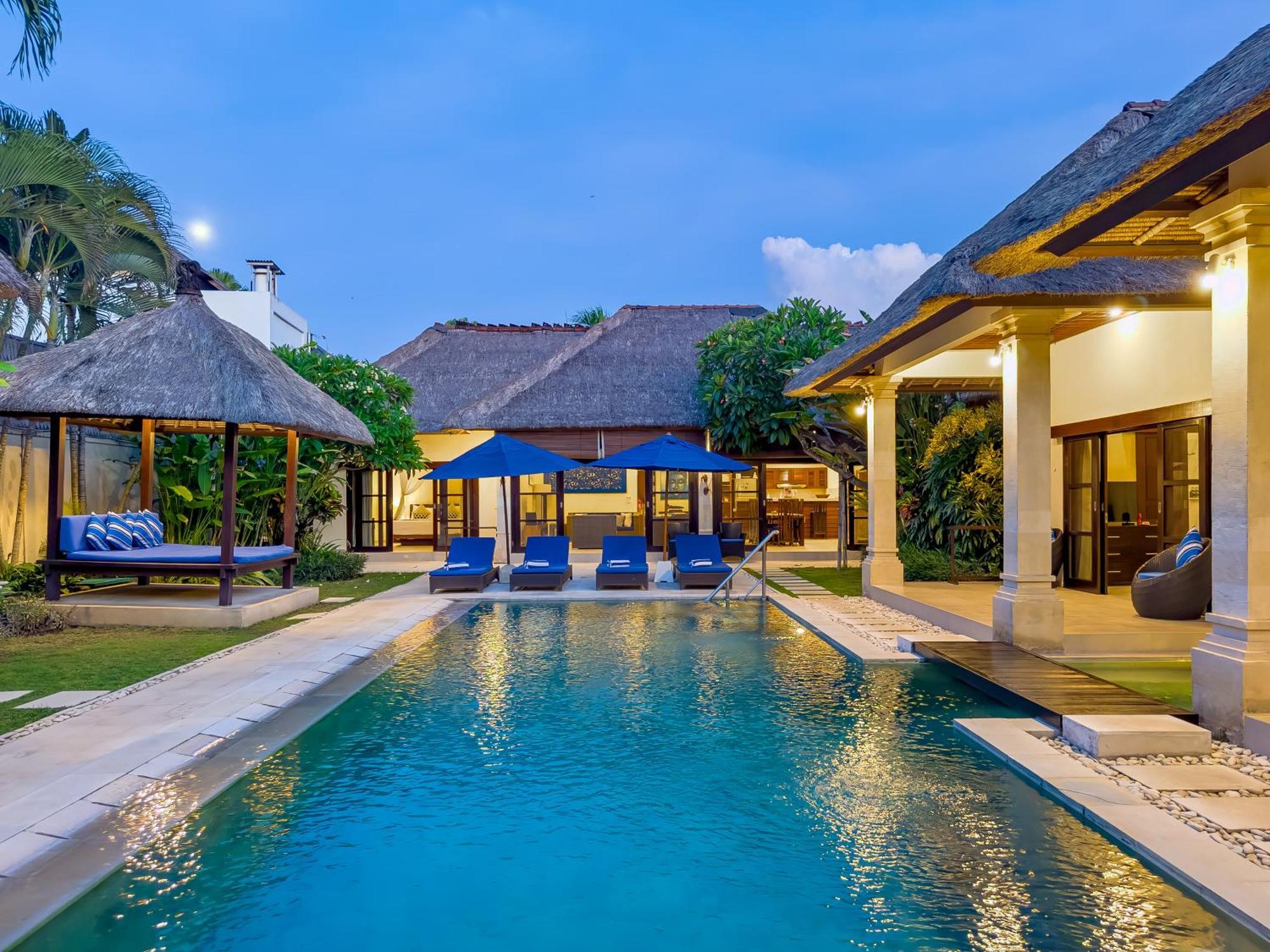 Villa Bugis Drupadi Seminyak Exterior photo