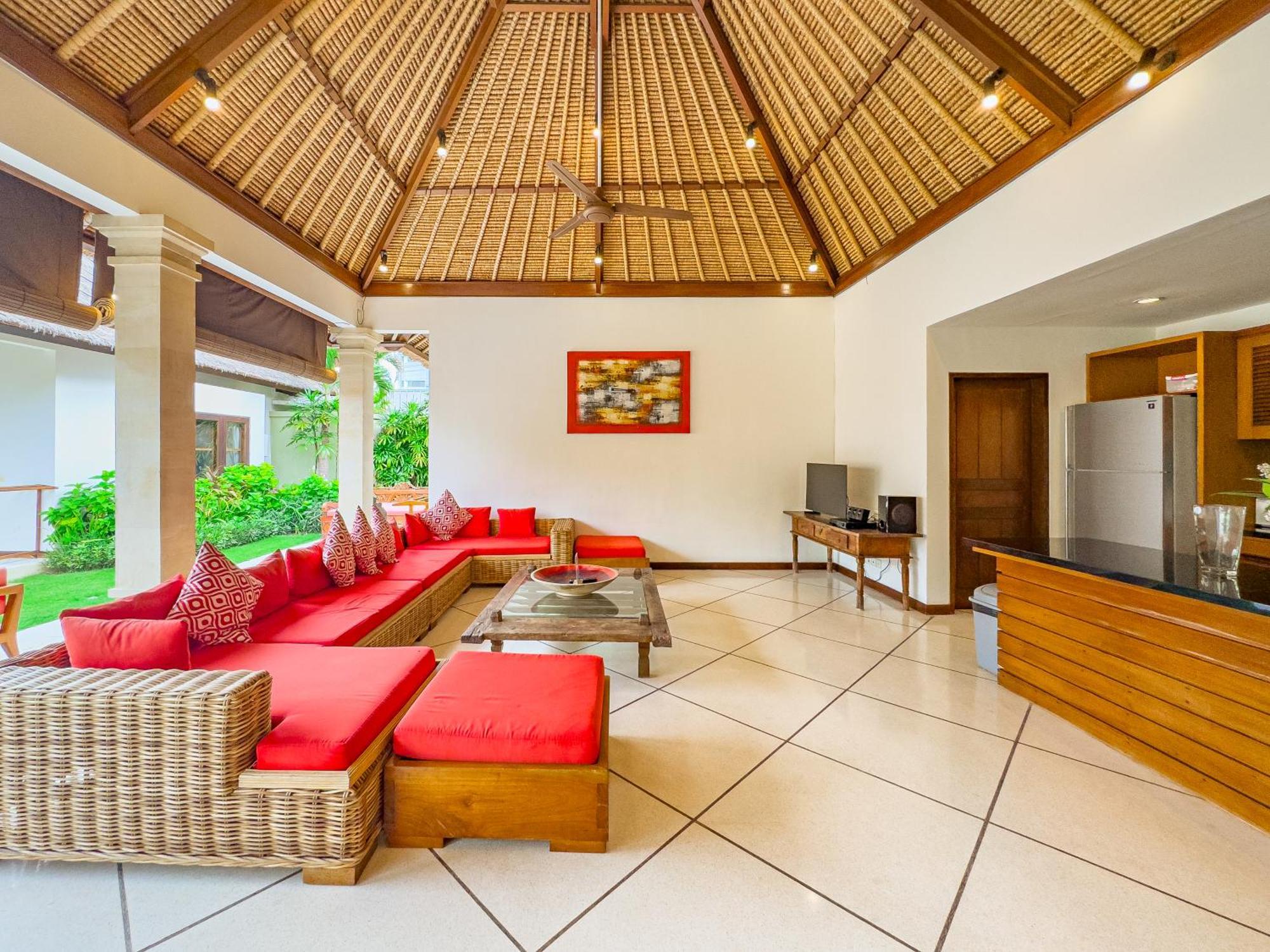 Villa Bugis Drupadi Seminyak Room photo