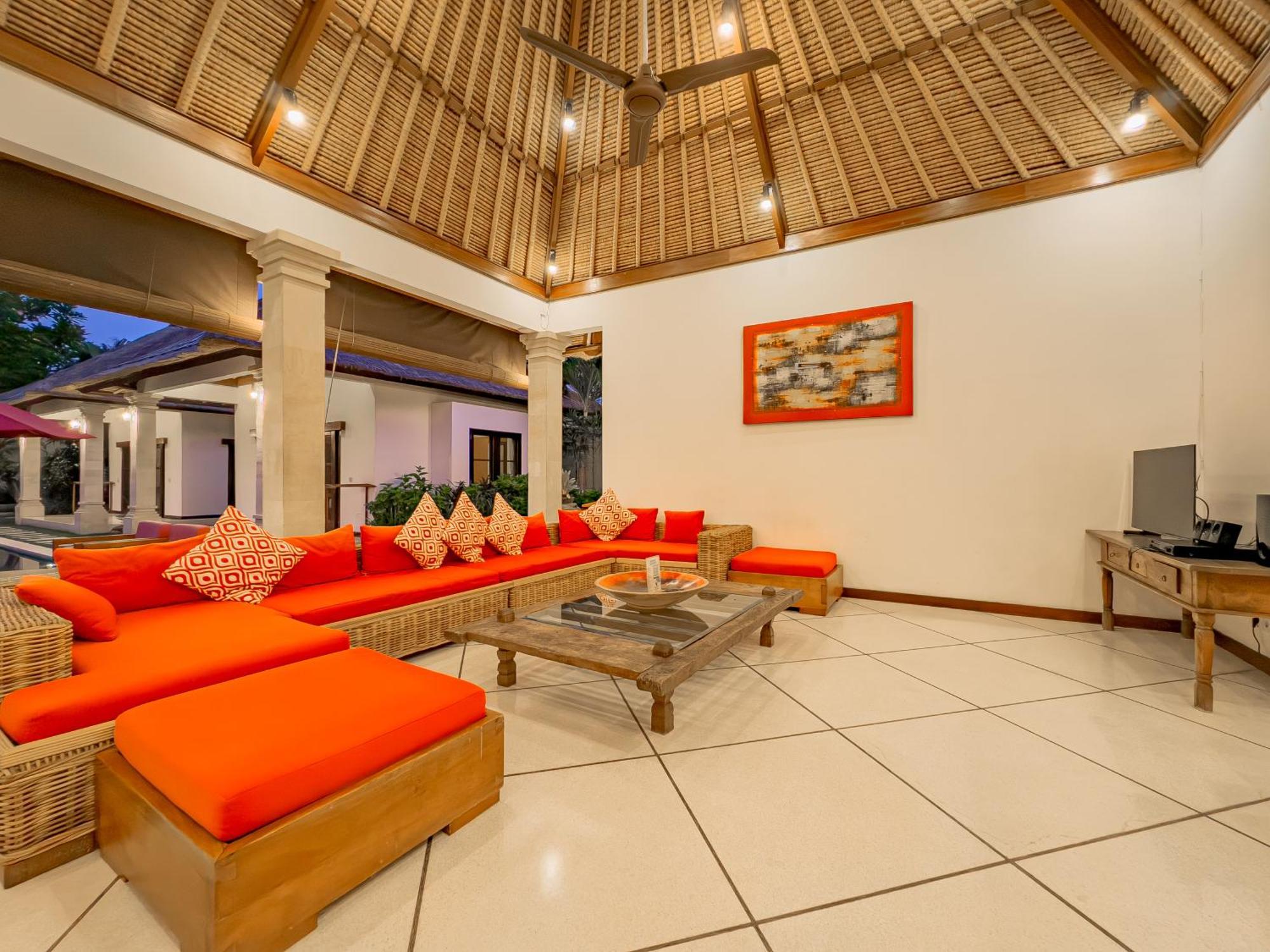 Villa Bugis Drupadi Seminyak Room photo