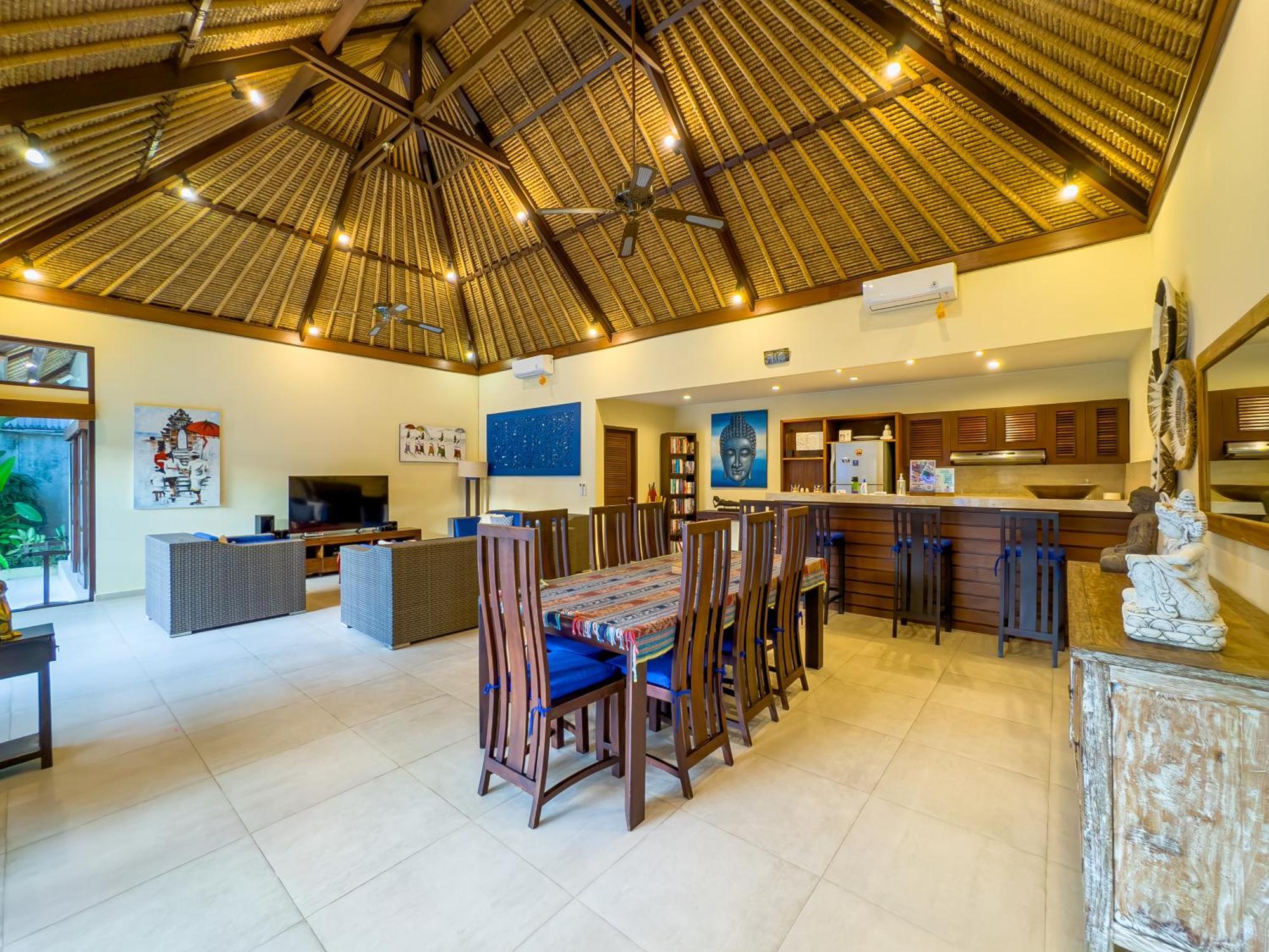 Villa Bugis Drupadi Seminyak Room photo